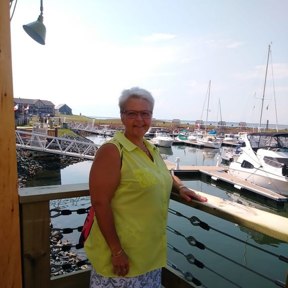 Meet your Posher, Marie josÃ©e - Picture 1 of 1